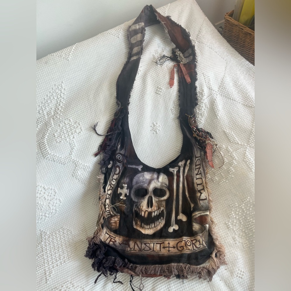NWOT skull traveler bag Handmade WORK OF ART carry it or hang it on your wall - Picture 15 of 16
